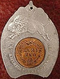 1901 Pan American Exposition Wishbone encased souvenir reverse with a buffalo on it.